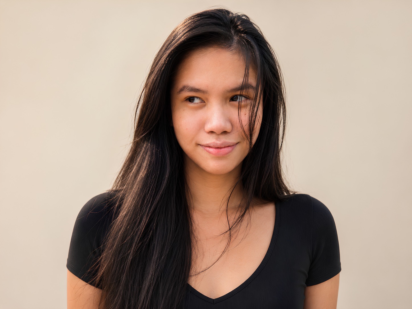 Vergielyn Cubol, copywriter and brand system strategist, profile portrait